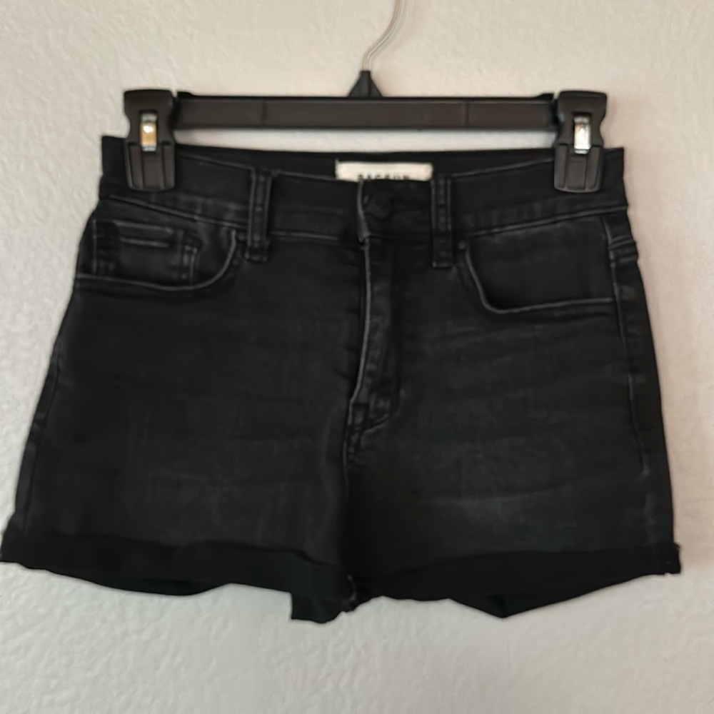 PACSUN The Shortie Distressed Cuff Shorts Black Size 25